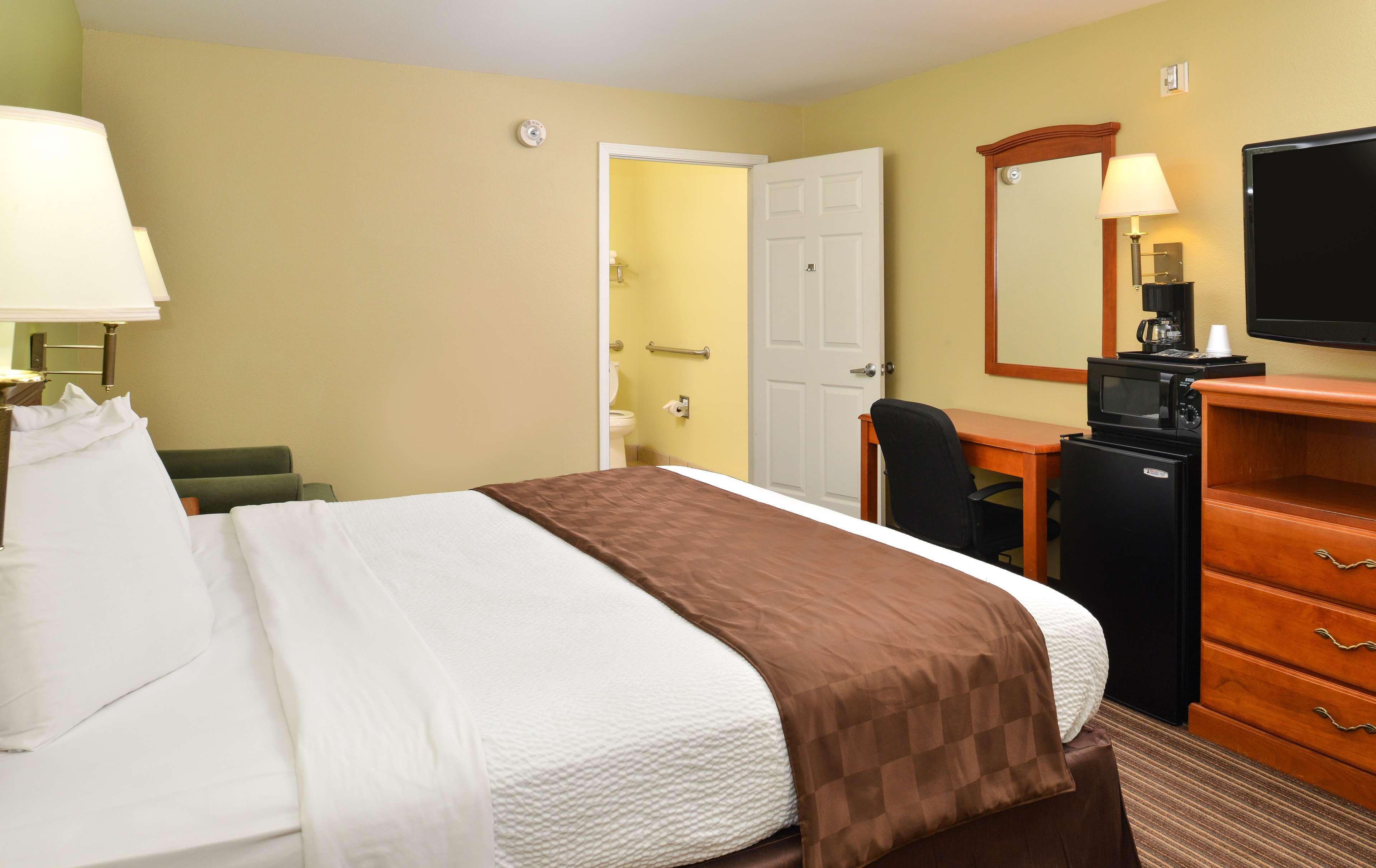Americas Best Value Inn And Suites Литл-Рок Экстерьер фото