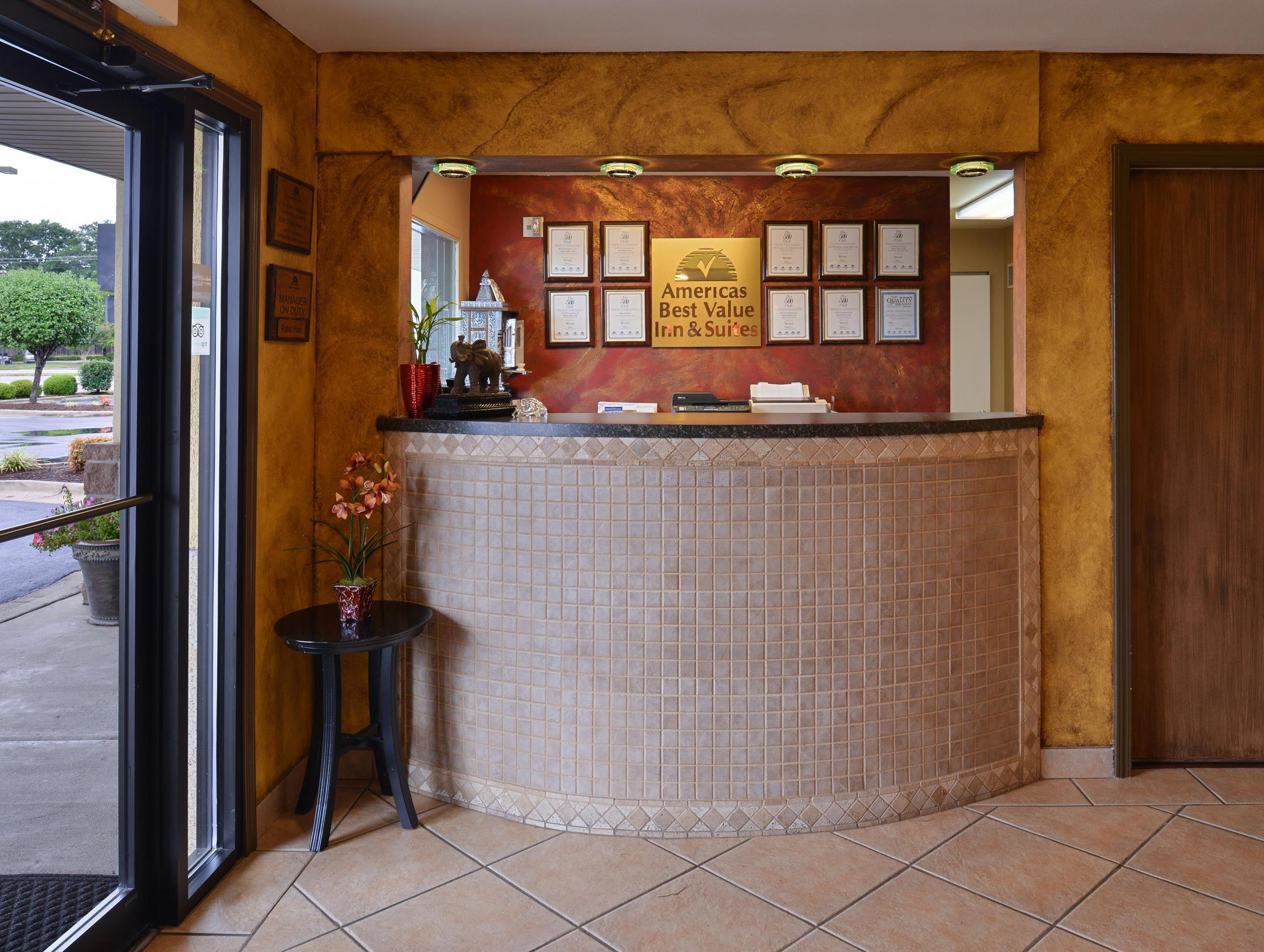 Americas Best Value Inn And Suites Литл-Рок Экстерьер фото
