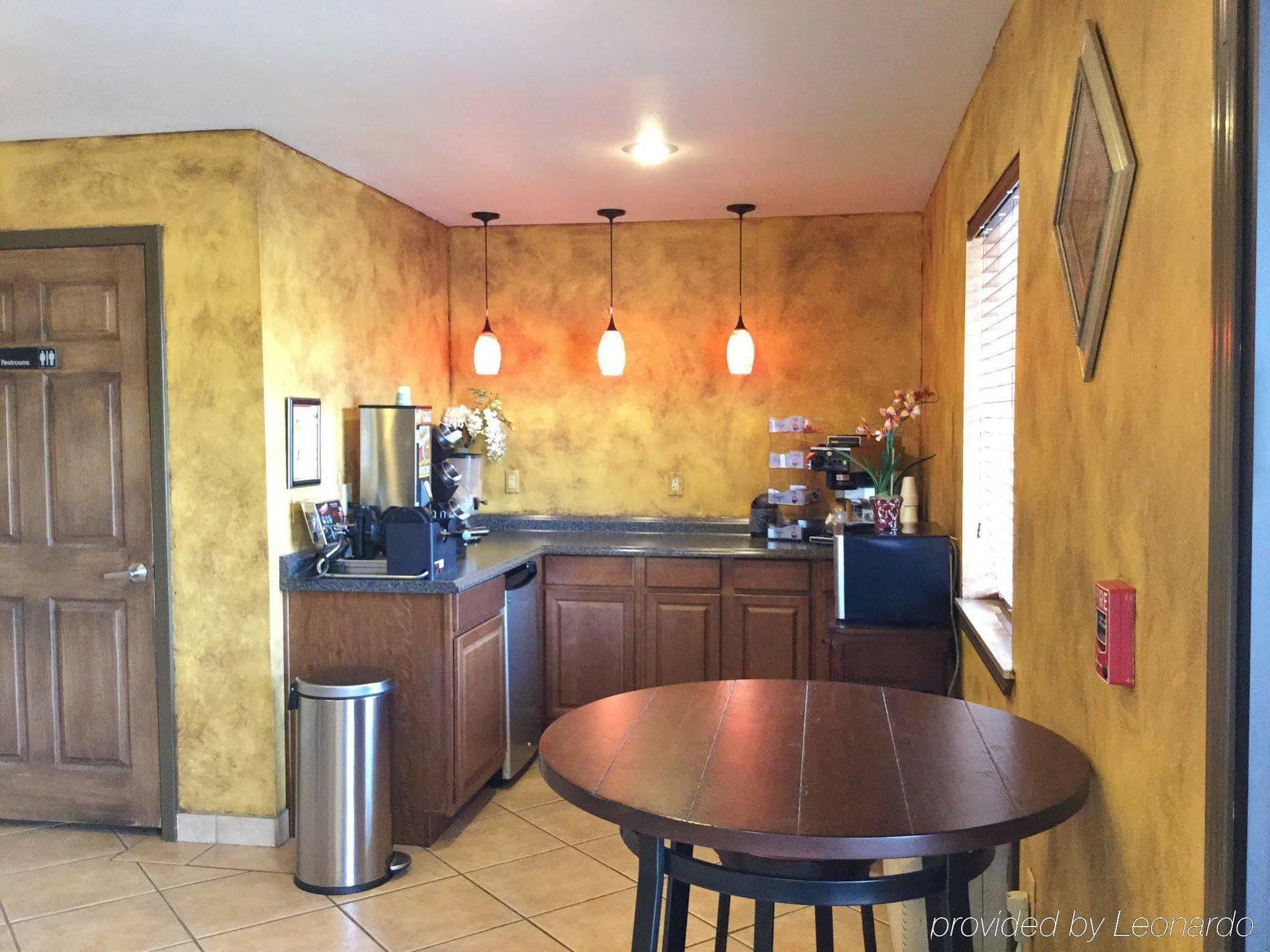 Americas Best Value Inn And Suites Литл-Рок Экстерьер фото